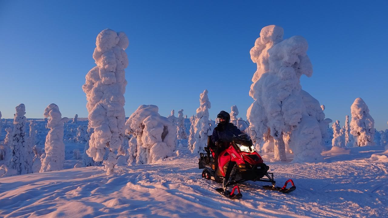 Yllaes Lake Hotel Ylläsjärvi Eksteriør bilde